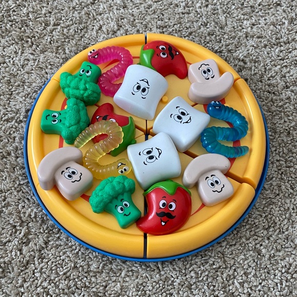 HTF Blippi Pizza Pretend Play Toy Set - Picture 3 of 4